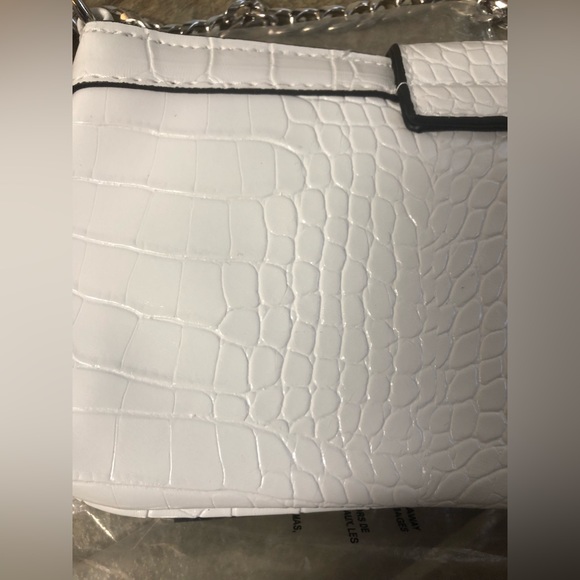 2 WOMENS RUE21 HANDBAGS - Picture 4 of 12